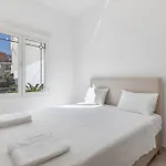 Luxsuites