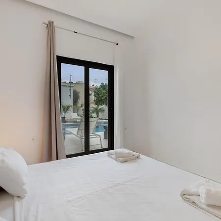 Luxsuites Villa La Canée