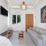 וילה Luxsuites *