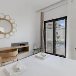 Luxsuites *