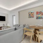 Luxsuites