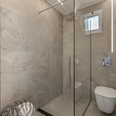 Luxsuites Вілла