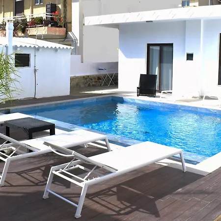 Luxsuites Chania (Crete)