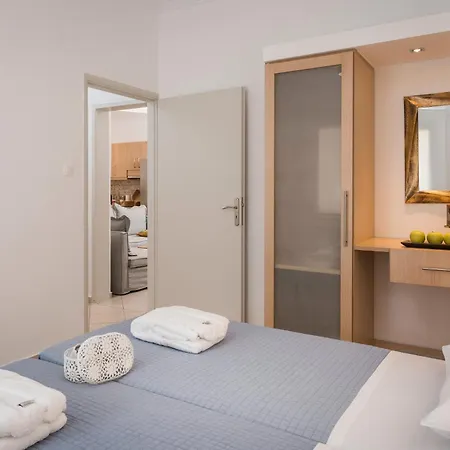 Luxsuites ヴィラ *